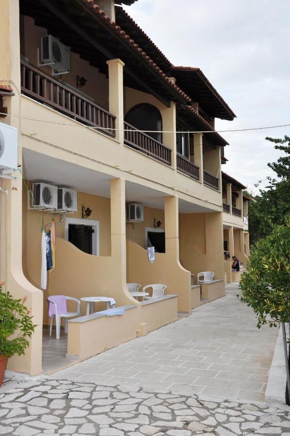 Mirabello Hotel Apartments Dassia  Exteriör bild